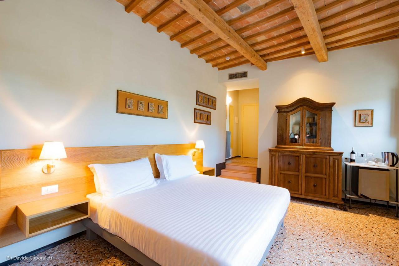 Castello Di Monterado Hotel Exterior foto